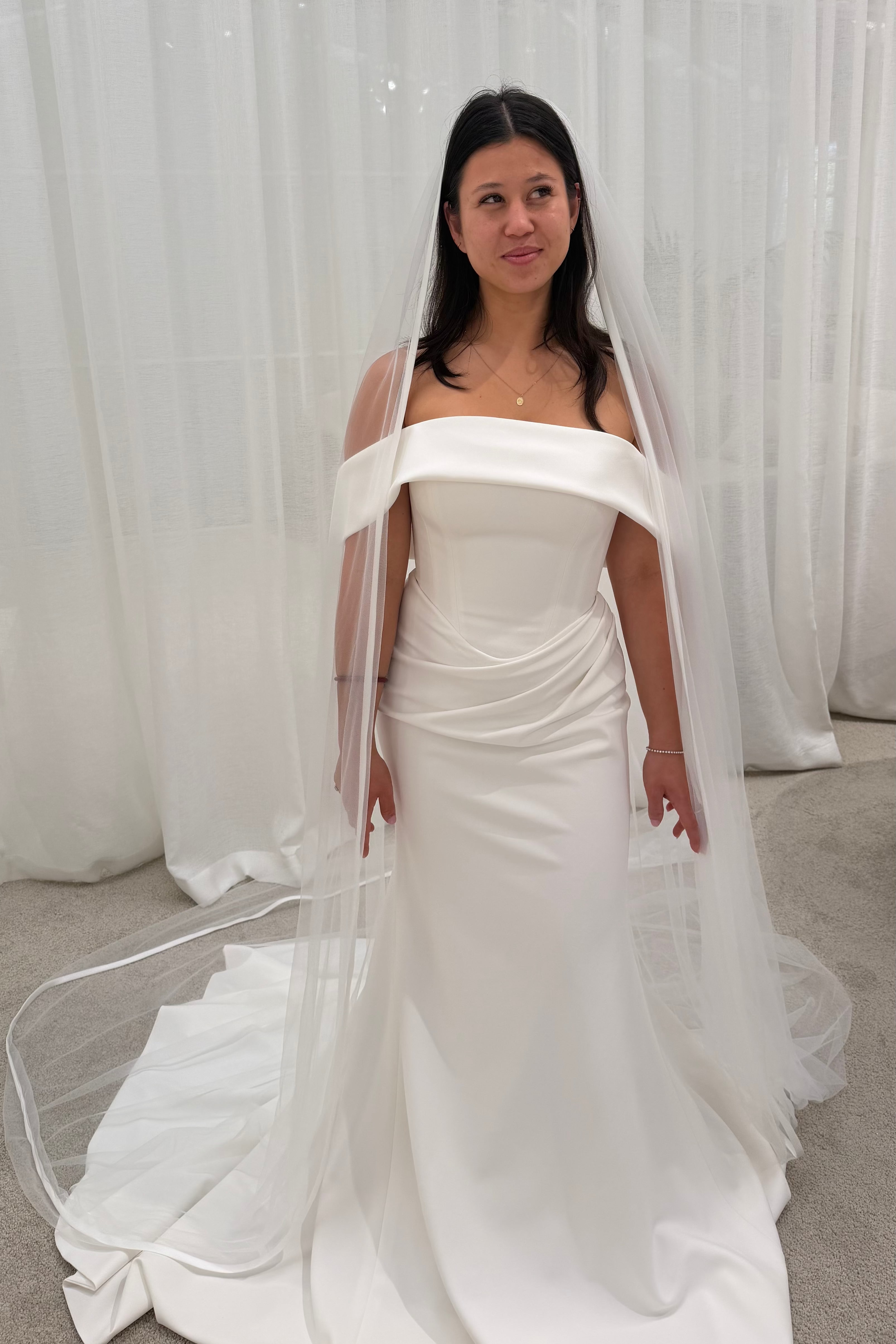 Sample Satin Piped Veil