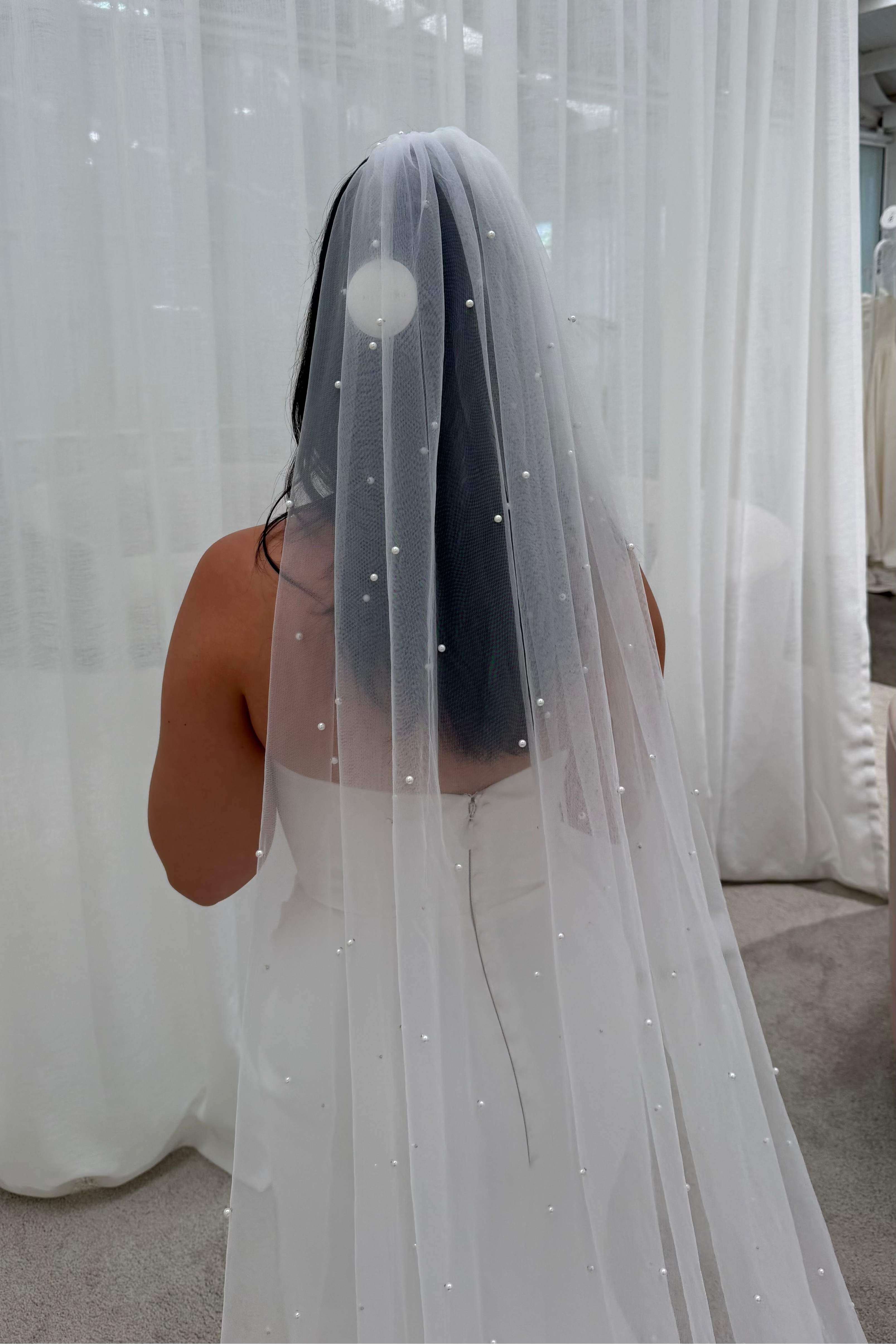 Narrow Pearl Veil