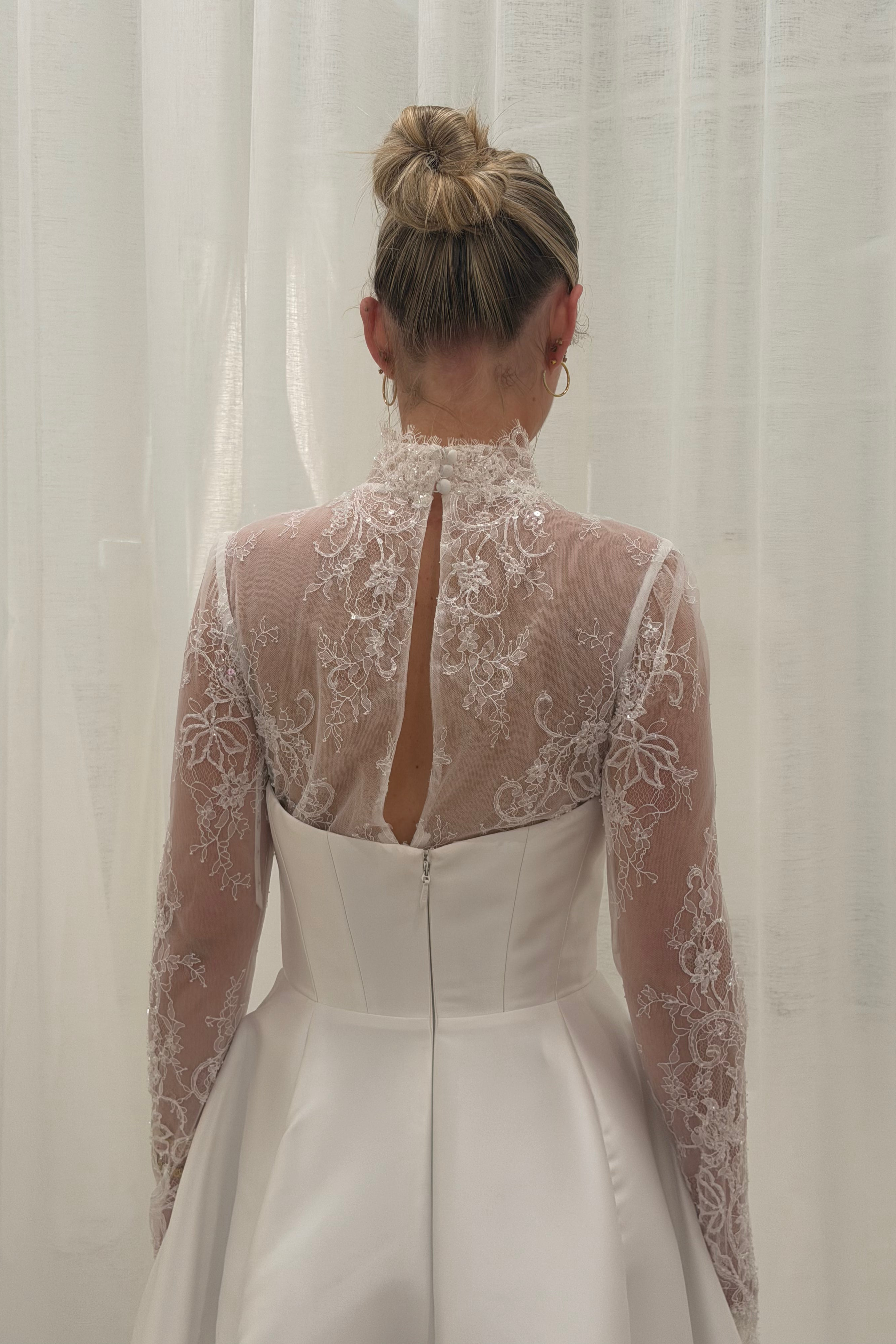 Sample Lace Topper