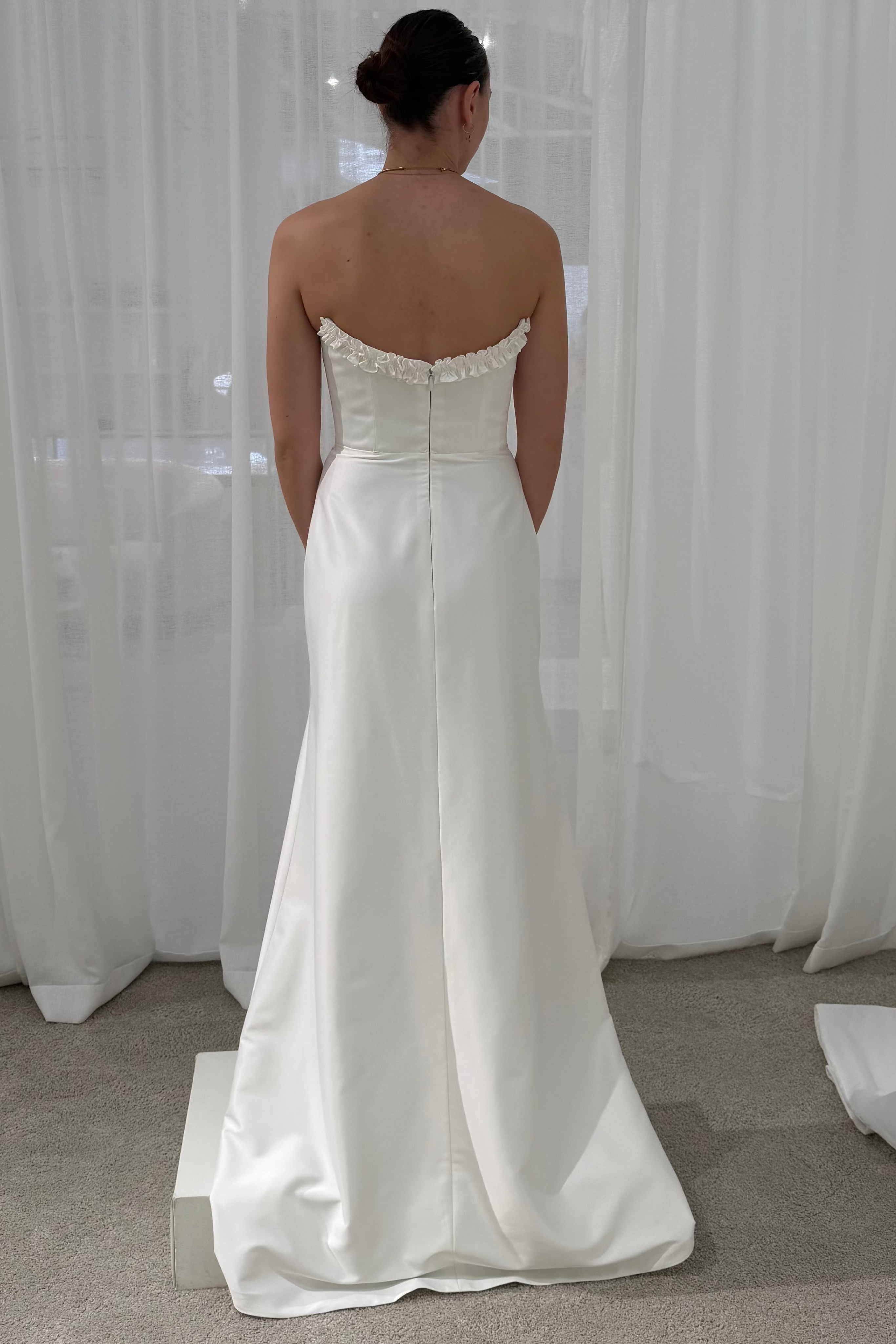 Yasmin V1 with overskirt