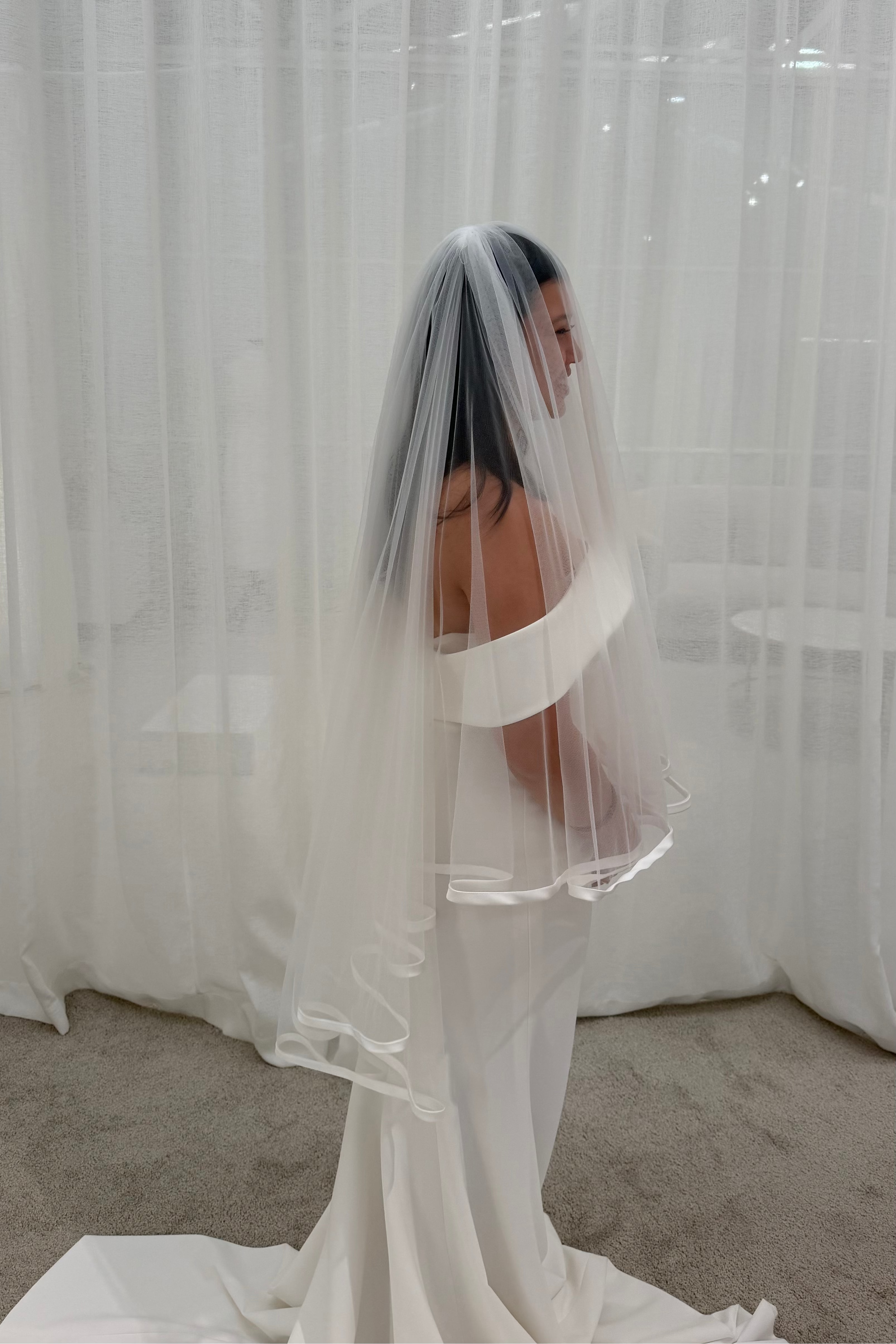 Sample Short Satin Piped Veil