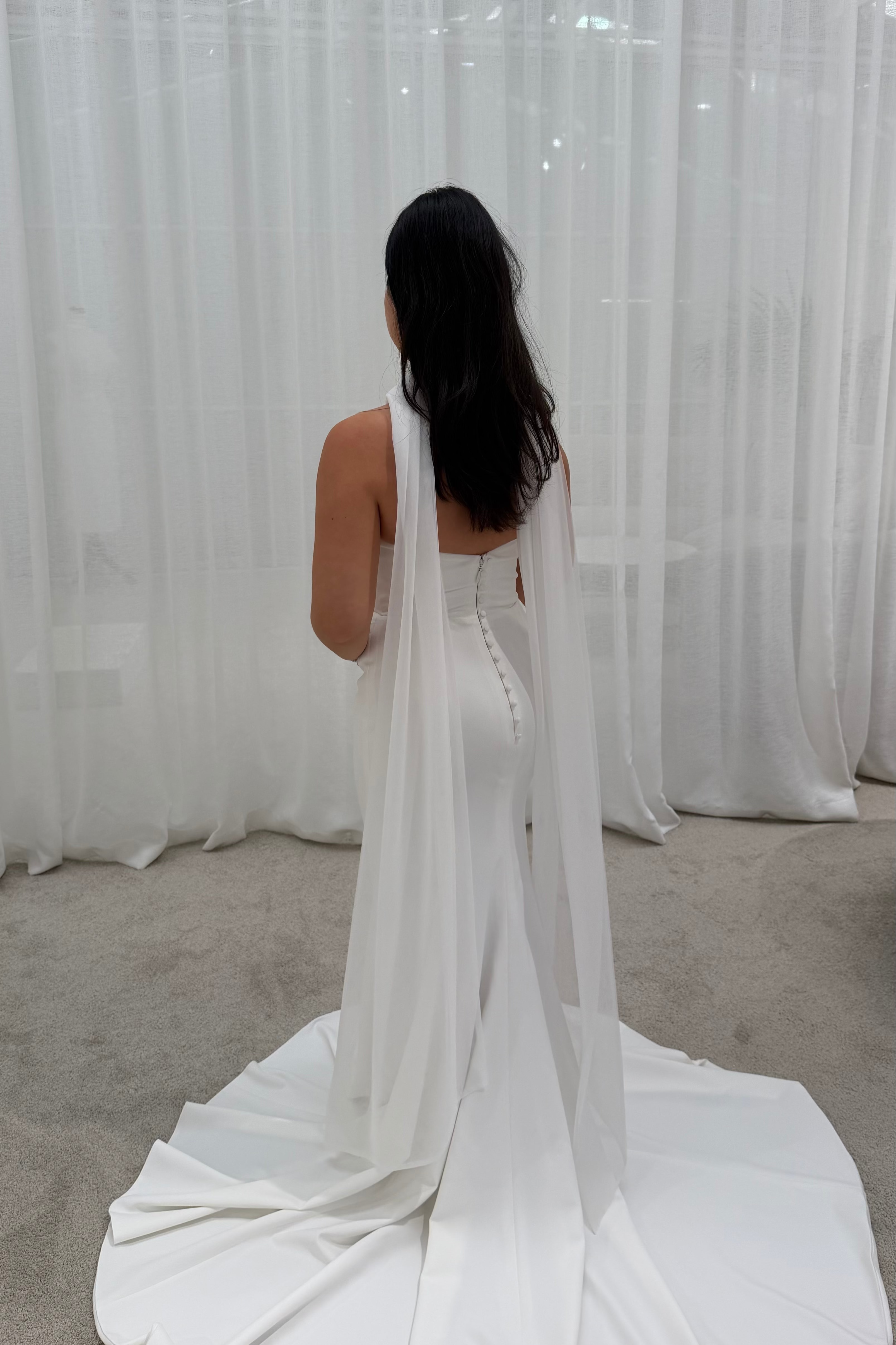 Stiff Tulle Neck Scarf