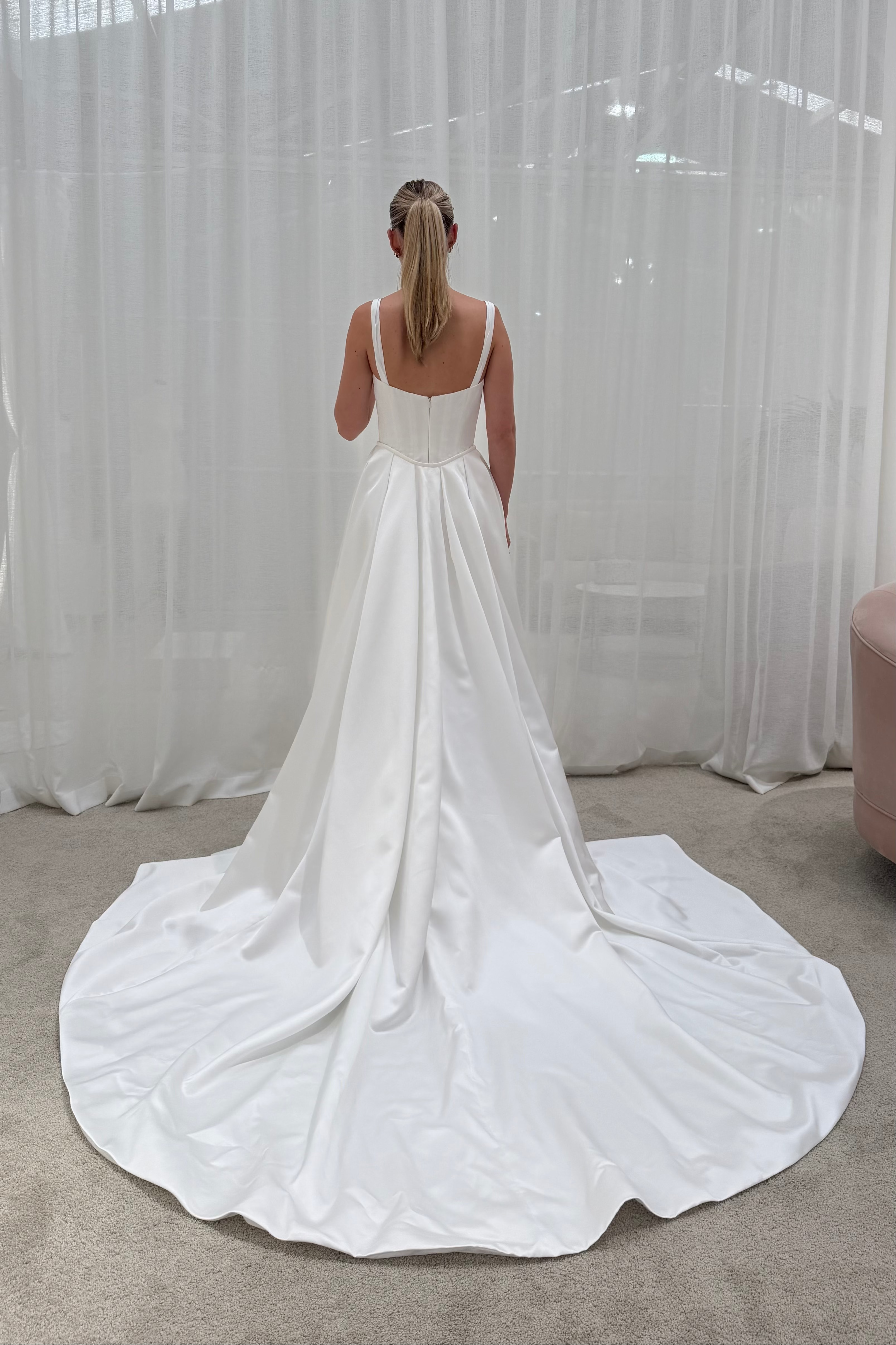 Valentina With Overskirt V1