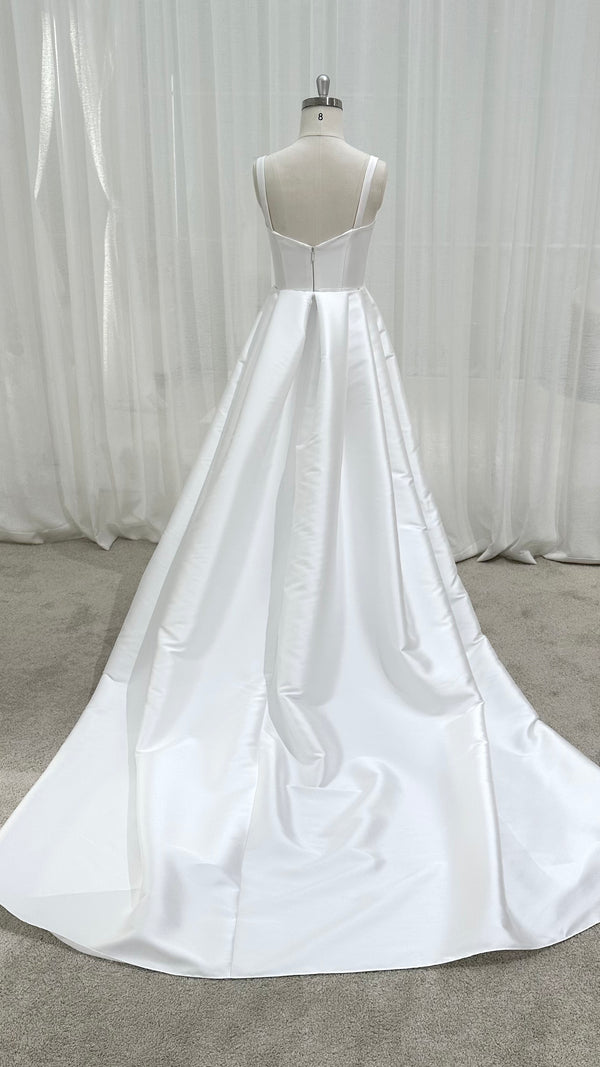 Tia Overskirt