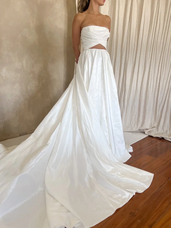 Magnolia With Rose Sleeves