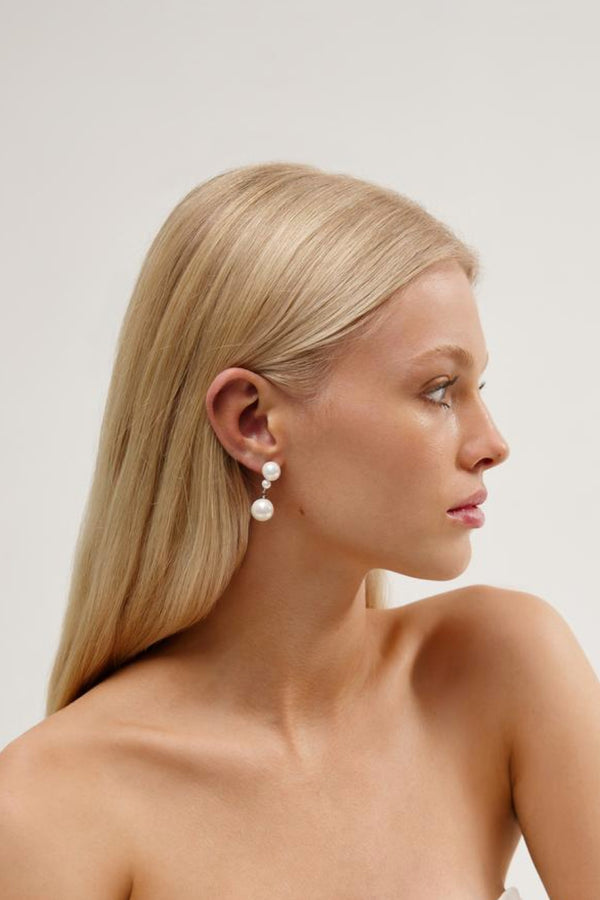 Girl Wearing Ellery - Classic Pearl Wedding Earrings - Silver