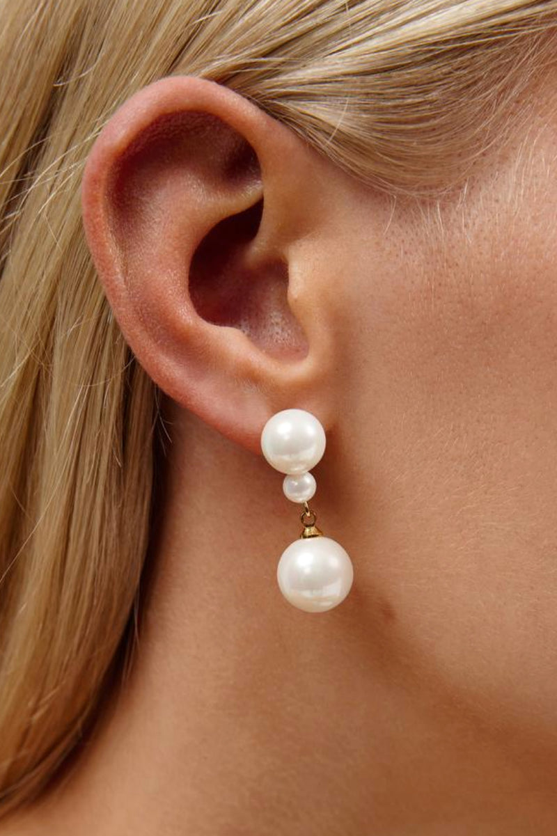 Ellery - Classic Pearl Wedding Earrings - Gold Closeup View