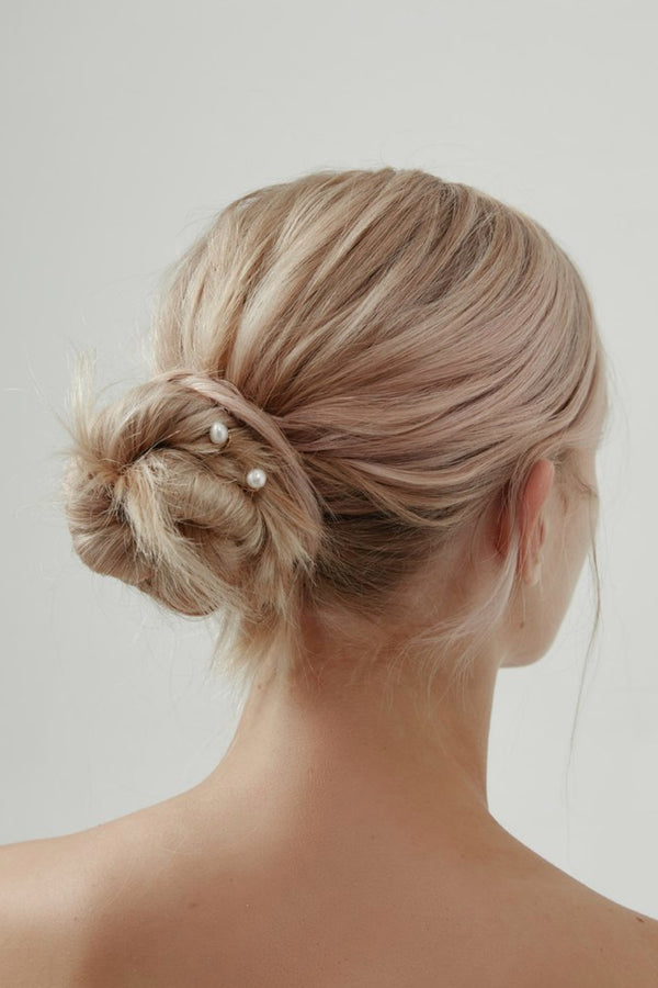 Girl Wearing Freshwater Pearl Hair Pins- Gold