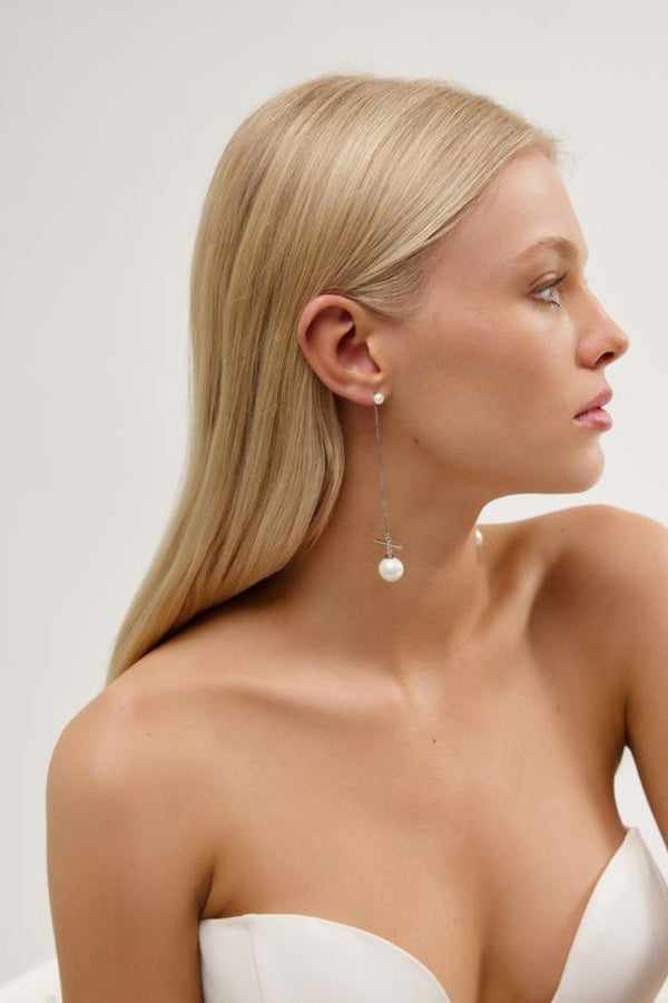 Girl Wearing Isla - Long Pearl Wedding Earrings - Silver