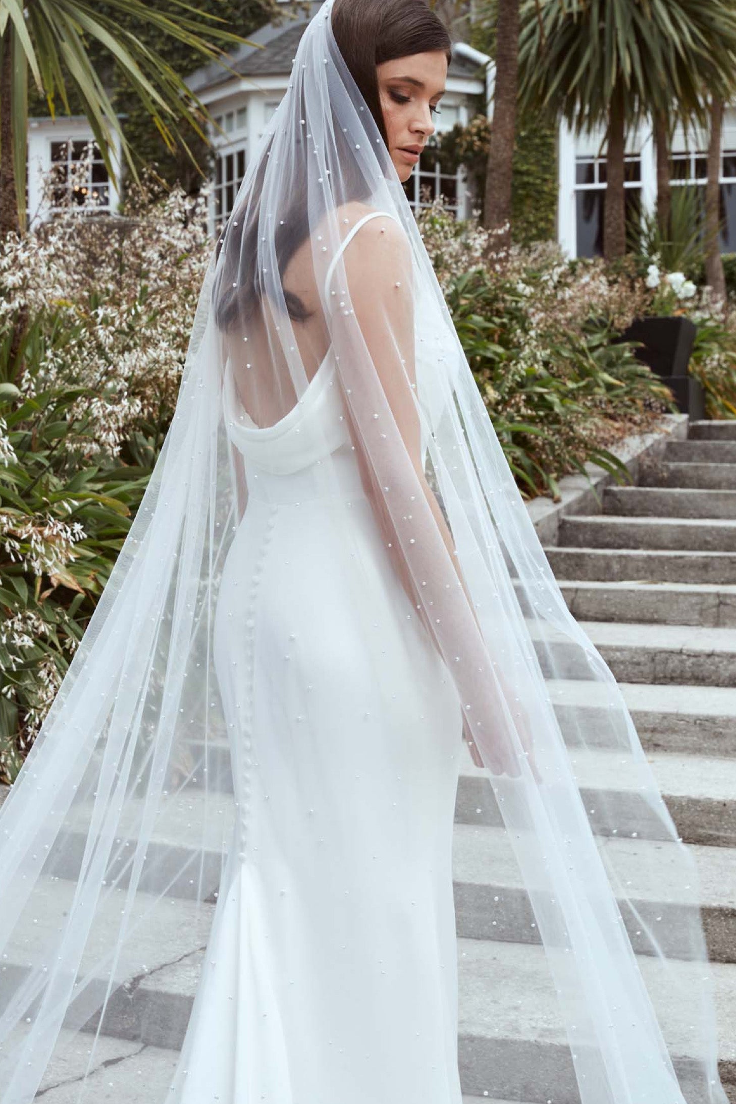 Girl wearing Pearl Veil